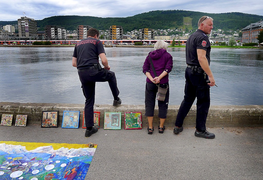 Utstilling langs elva Drammen