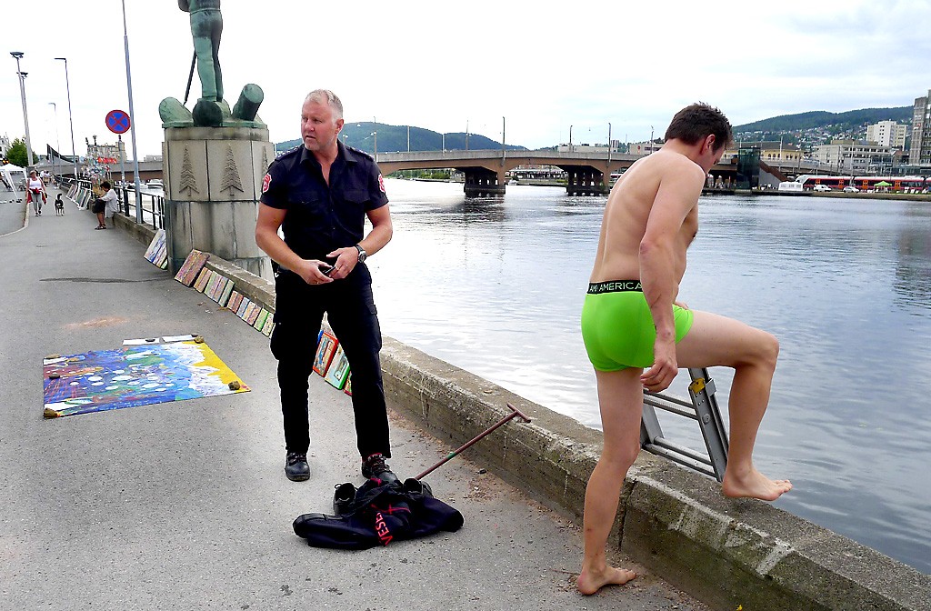 Utstilling langs elva Drammen