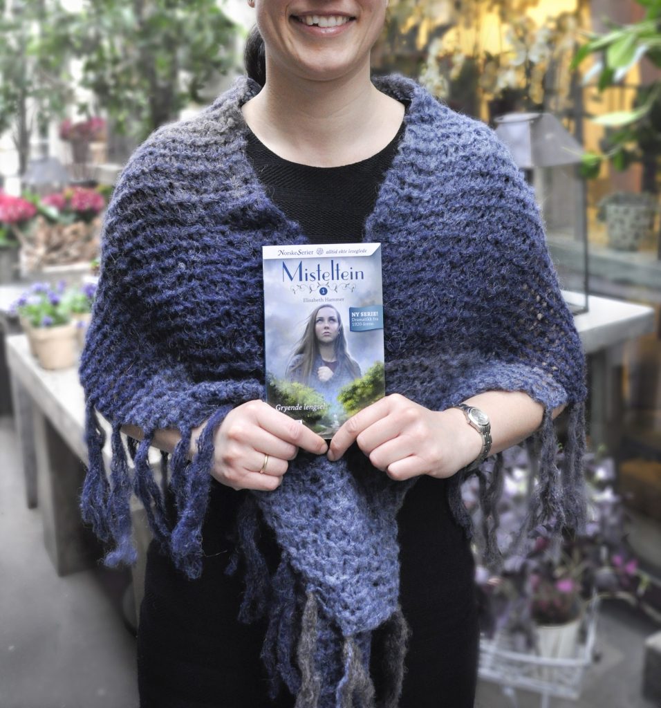 Sjalet den heldige vinneren får i premie! Foto: Kjersti Iversen.